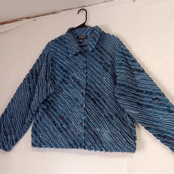 Denim jacket, sz XL, pockets,buttons Down, frayed patch, women,Boho. - Picture 4 of 17